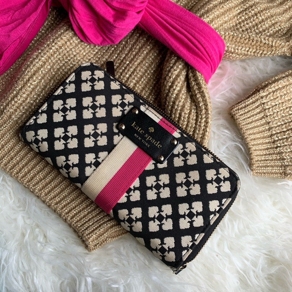 Kate Spade pink and black wallet